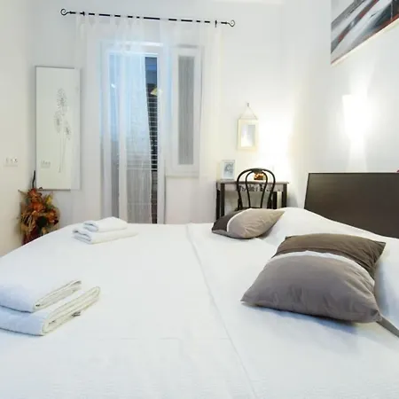 Апартаменты Katarina Tiha - Two Bedroom With Jacuzzi And Sea View Te... Цавтат