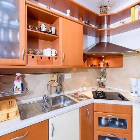 Katarina Tiha - Two Bedroom With Jacuzzi And Sea View Te... Apartman *